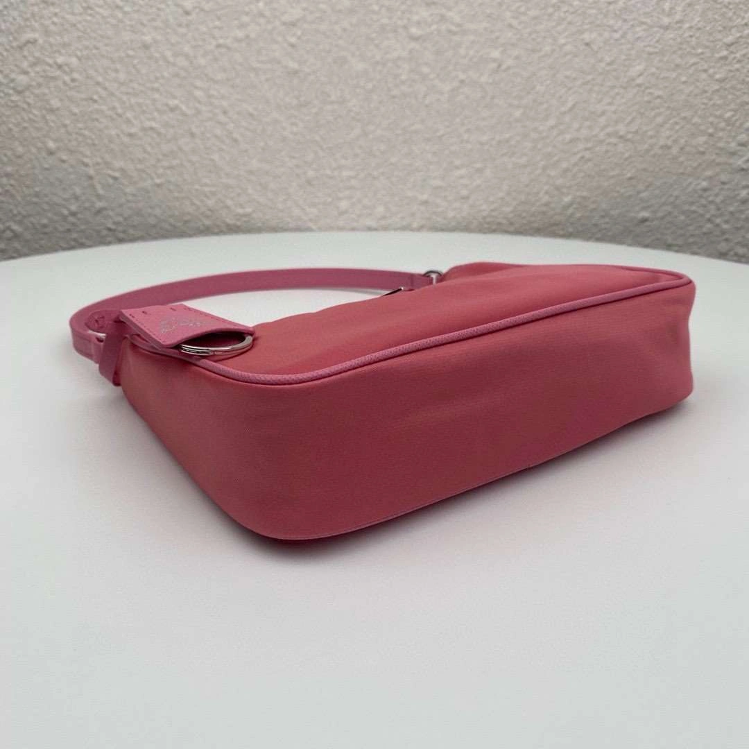 *MOMO--- 1NE204 cowhide item : A-B063H2430A