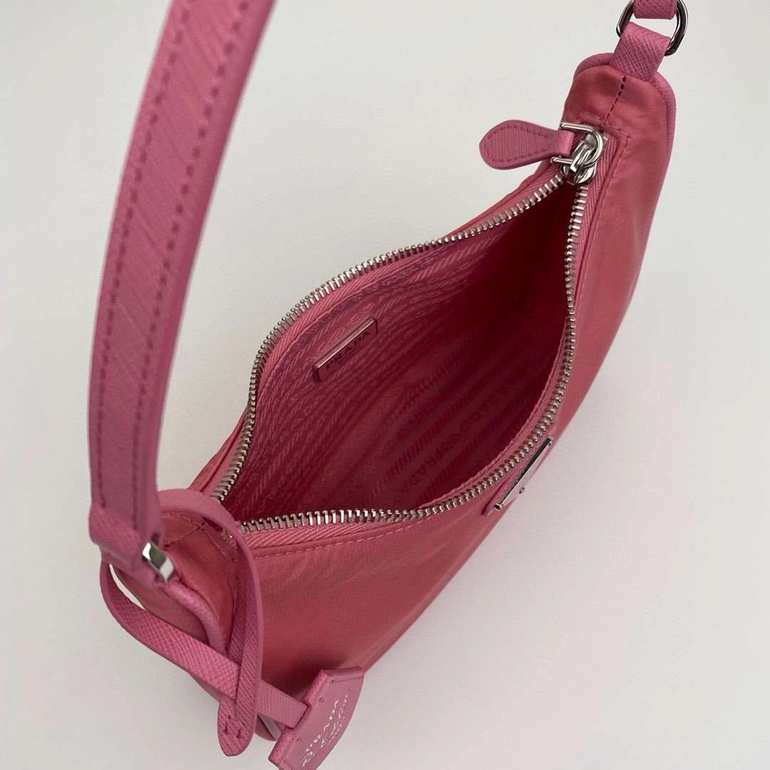 *MOMO--- 1NE204 cowhide item : A-B063H2430A