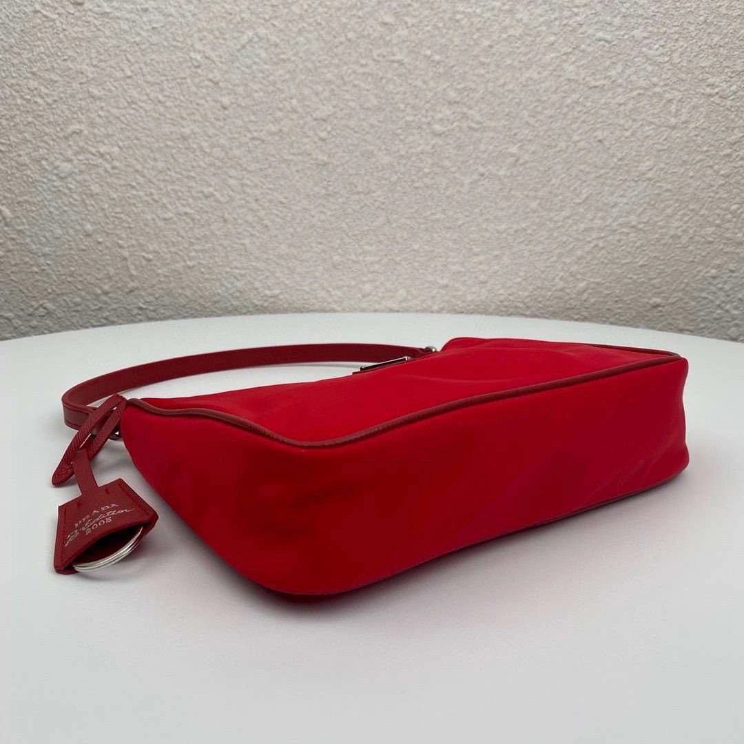 *MOMO--- 1NE204 cowhide item : A-B063H2431A
