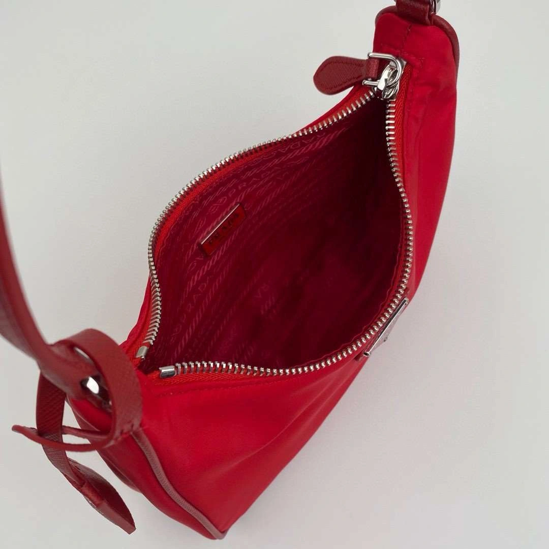 *MOMO--- 1NE204 cowhide item : A-B063H2431A