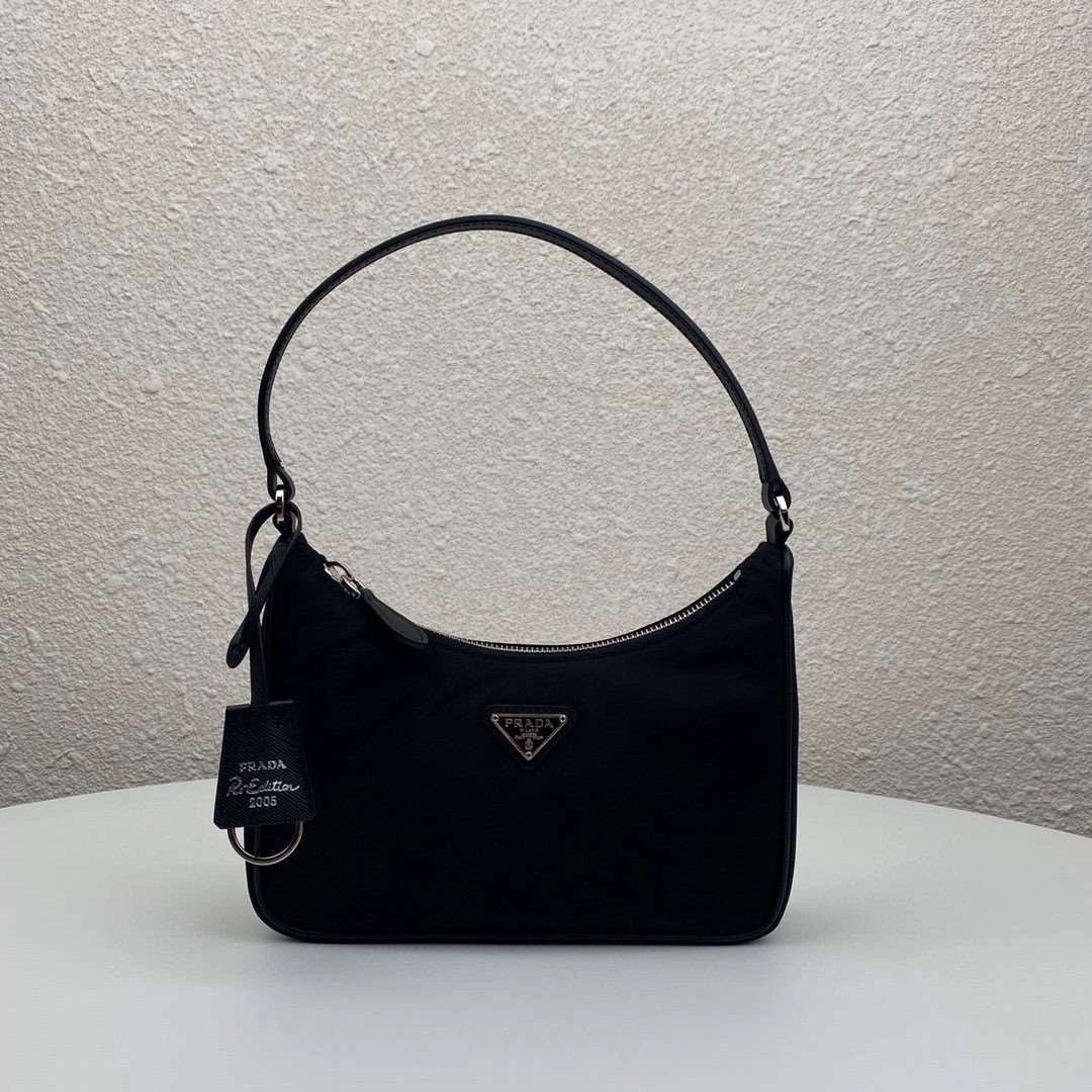 *MOMO--- 1NE204 cowhide item : A-B063H2432A