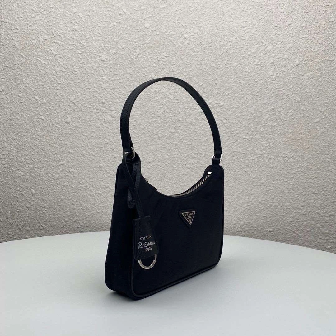 *MOMO--- 1NE204 cowhide item : A-B063H2432A