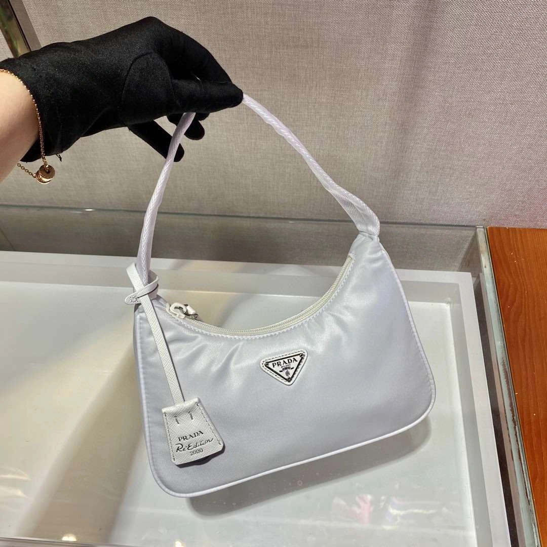 *MOMO--- 1NE515 item : A-B00H2707A
