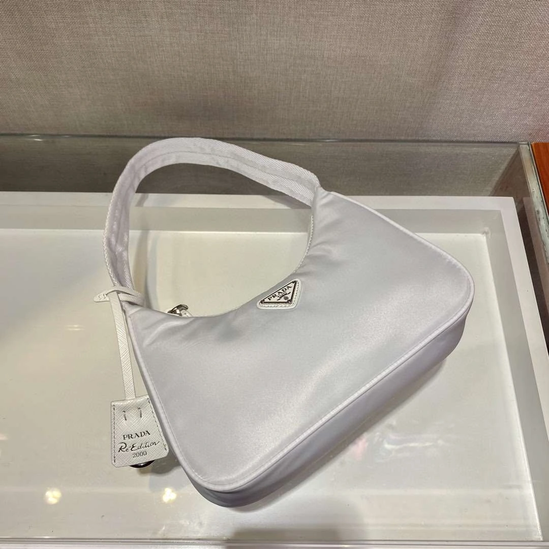 *MOMO--- 1NE515 item : A-B00H2707A