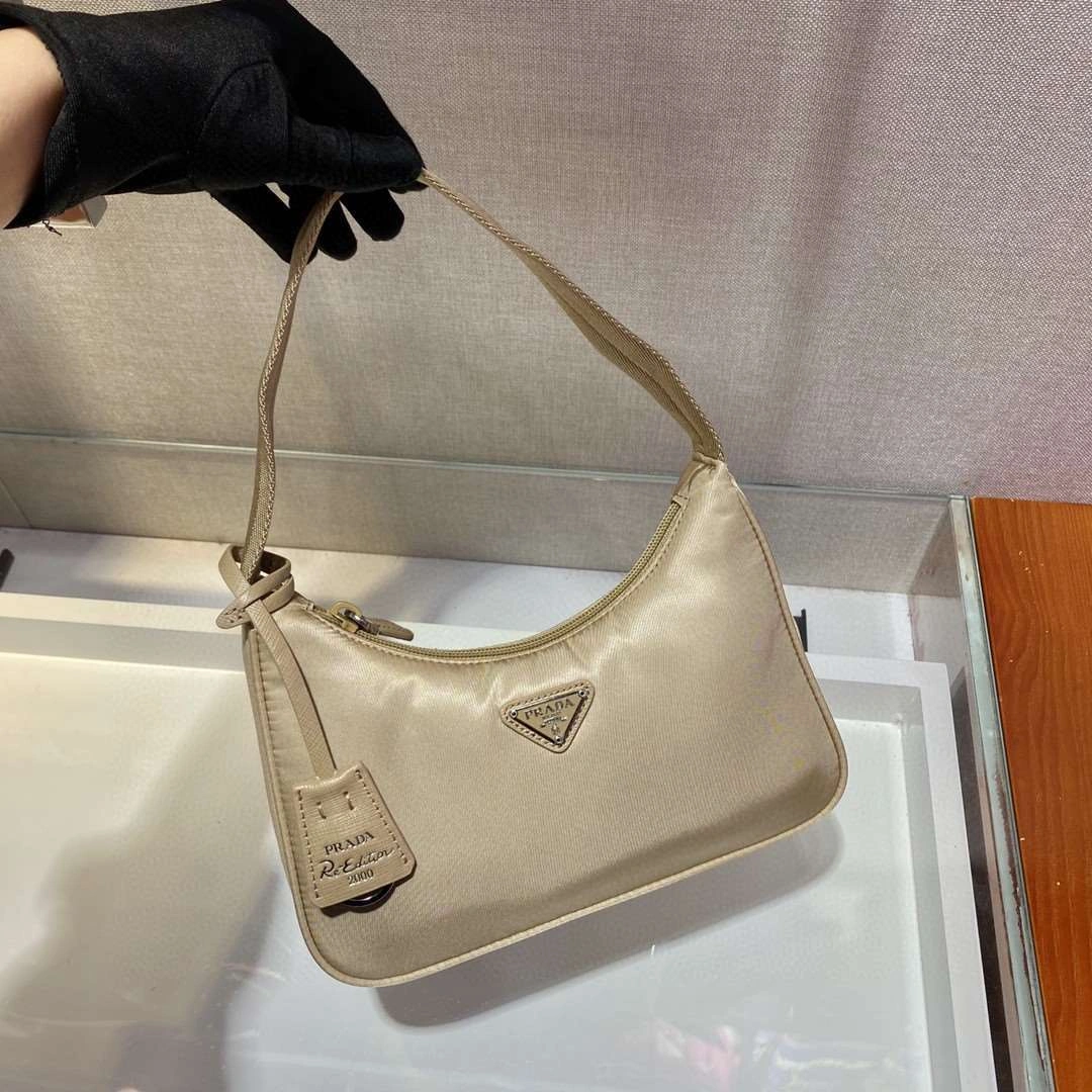 *MOMO--- 1NE515 item : A-B00H2711A