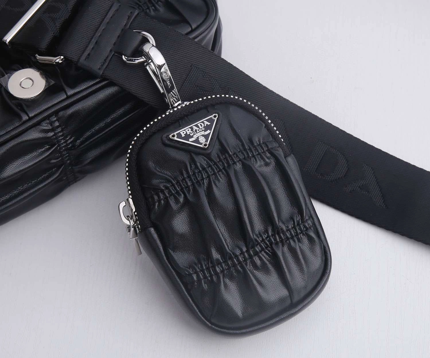 *MOMO--- 21BD006 sheephide item : A-B00H3031A