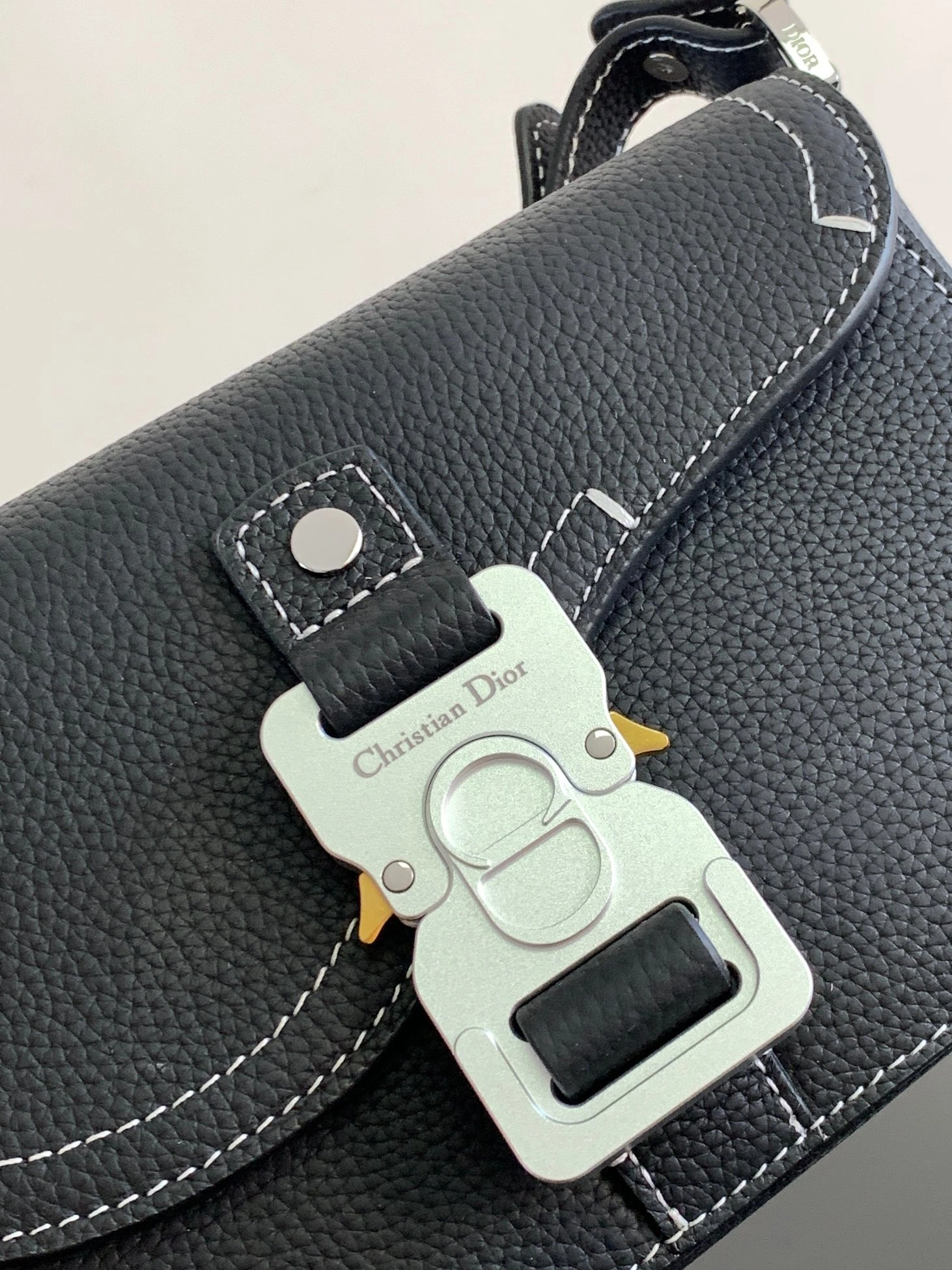 MOMO--- 2ADCA435YKK-H00N cowhide item:D-B109D0609