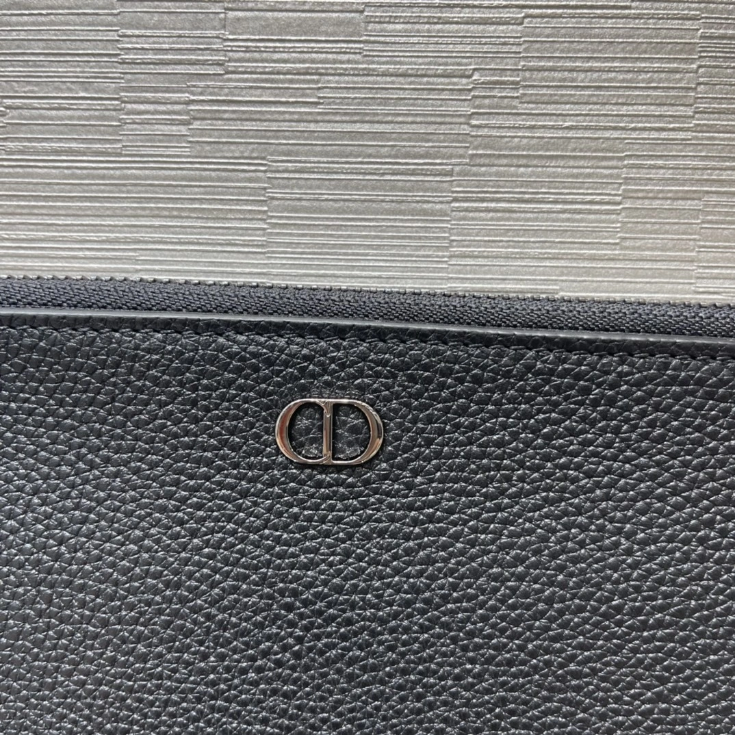MOMO--- 2ESCA338CDI-H00N cowhide item:D-B109D1543
