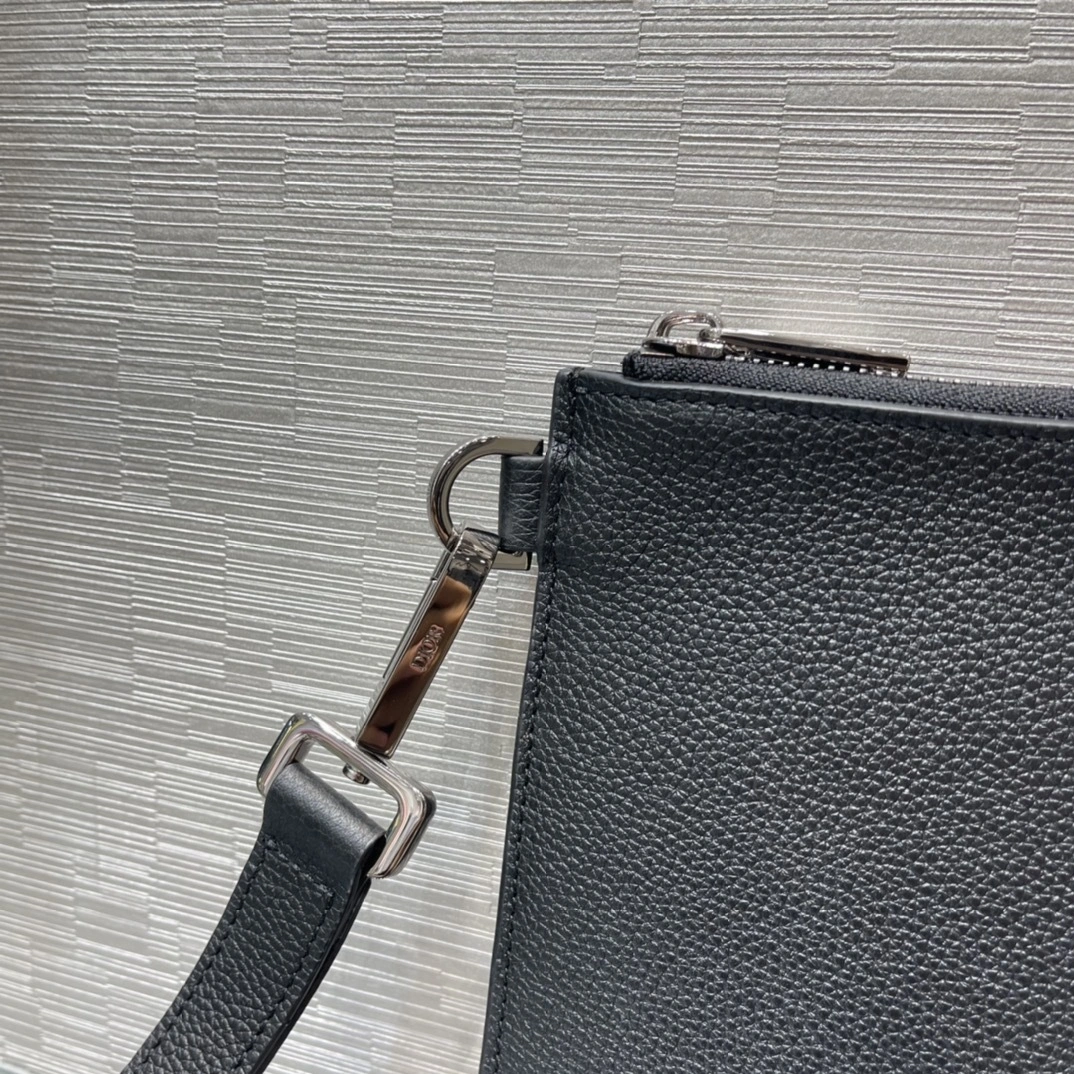 MOMO--- 2ESCA338CDI-H00N cowhide item:D-B109D1543