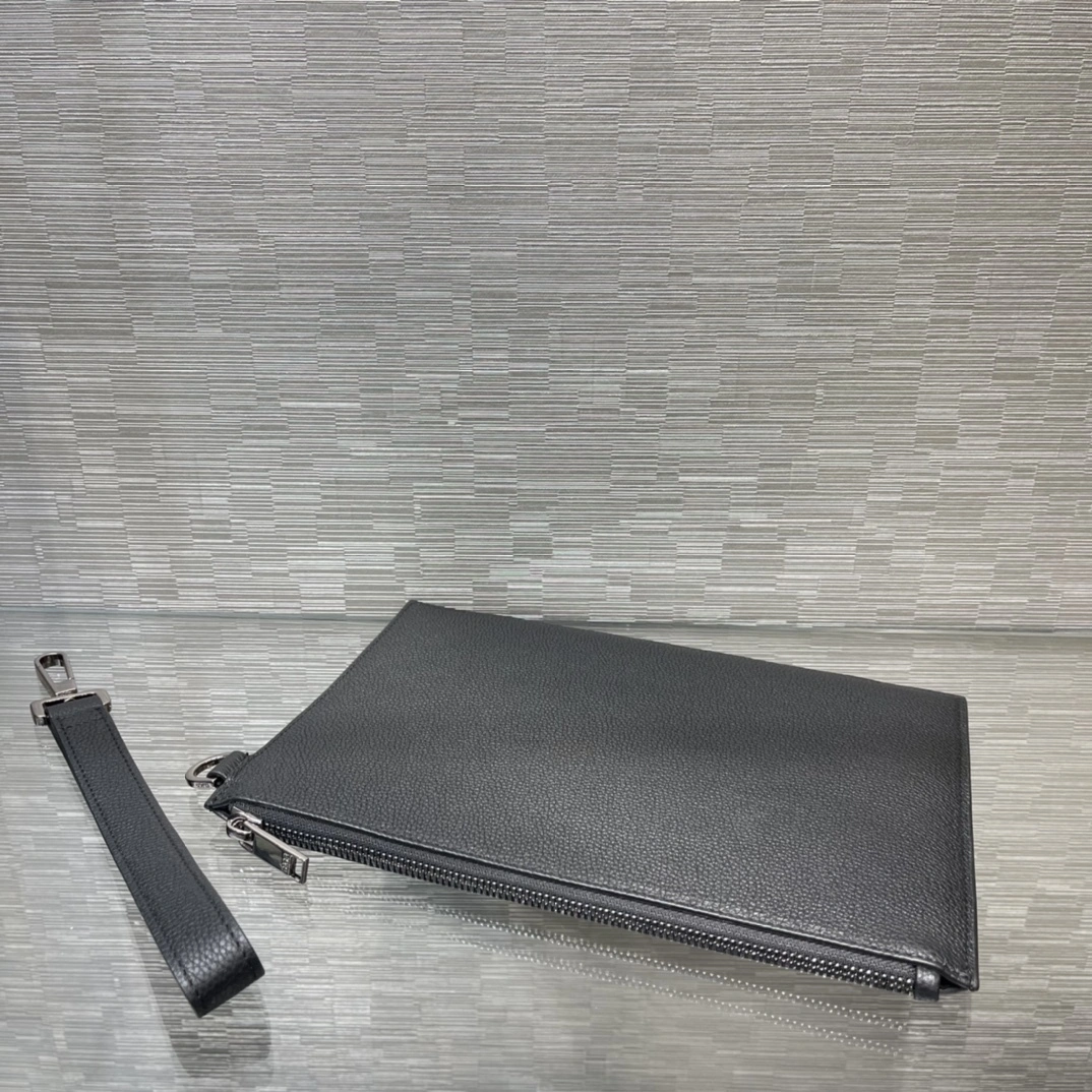 MOMO--- 2ESCA338CDI-H00N cowhide item:D-B109D1543