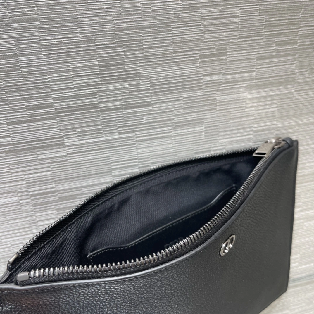 MOMO--- 2ESCA338CDI-H00N cowhide item:D-B109D1543