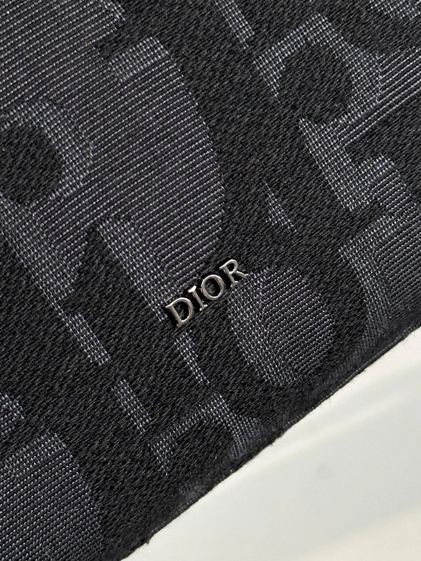 MOMO--- 2ESCA495YXL-H03E item:D-B432D0614