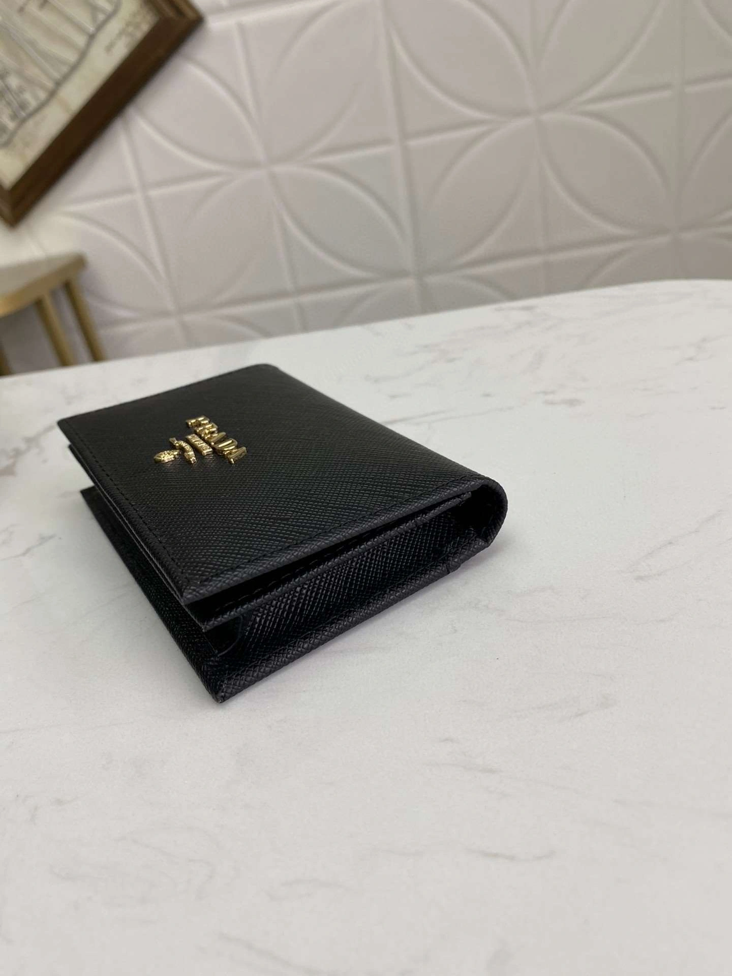 *MOMO--- 2MC122 cowhide item : A-B00H2506A