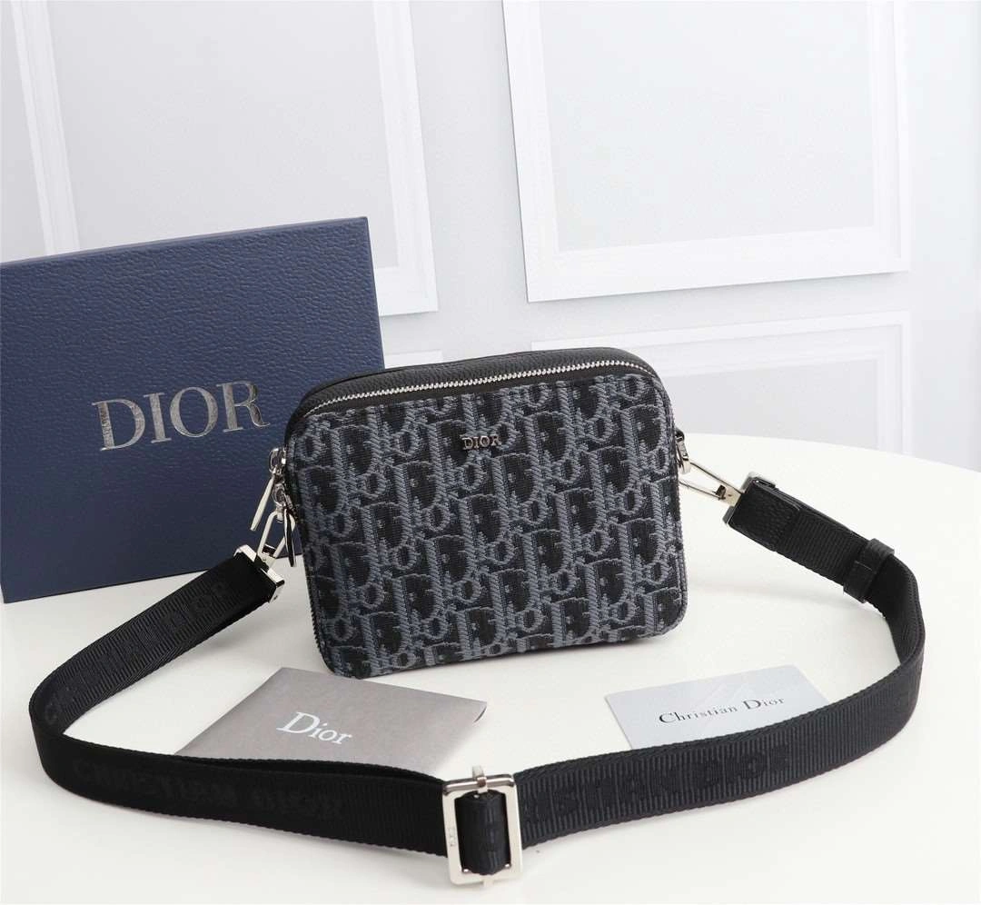 *MOMO--- 2OBBC119YSE Calfskin item : A-B00H0415
