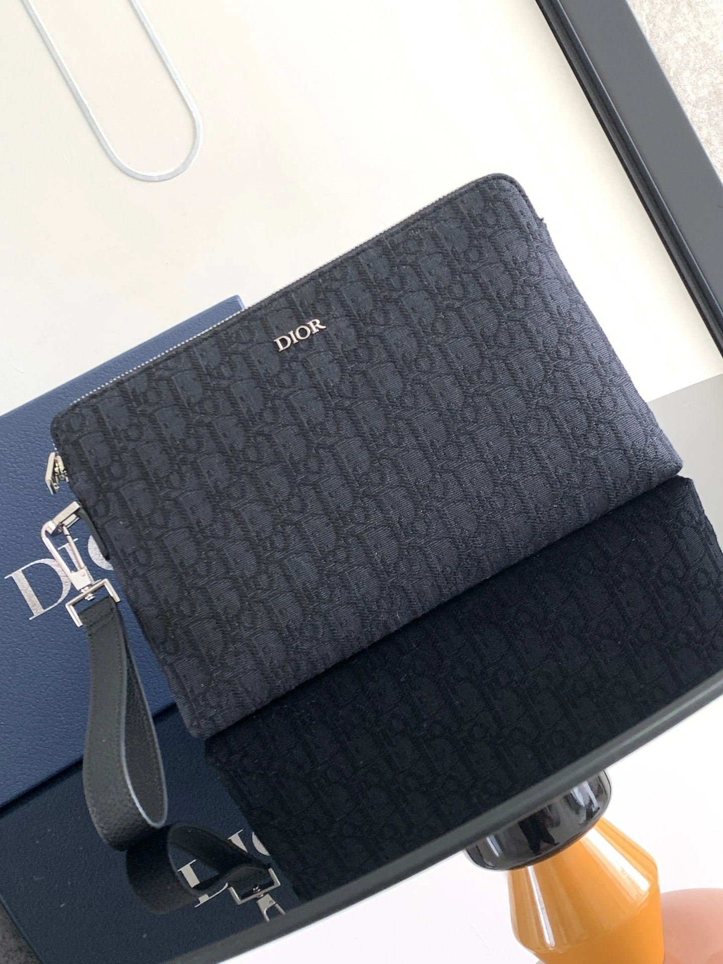 MOMO--- 2OBCA251YSE-H03E item:D-B109D0624