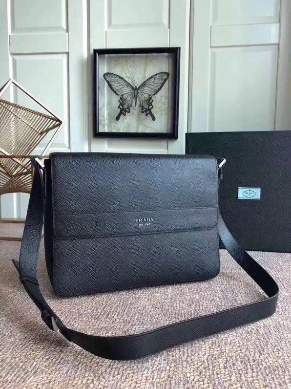 *MOMO--- 2VD010 cowhide item : A-B00H2618A