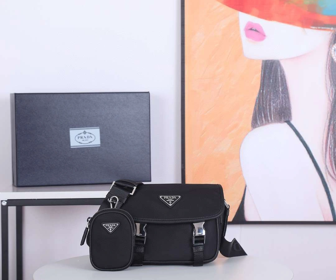 &MOMO--- 2VD034 item : A-B00H2481A