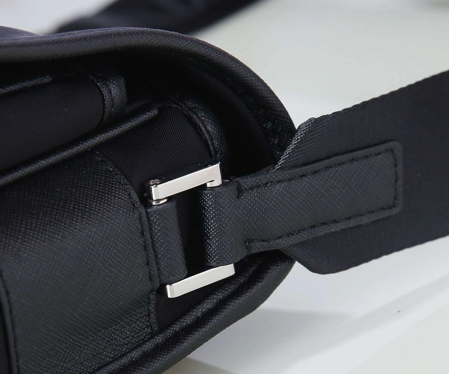 *MOMO--- 2VD043 item : A-B00H2704A