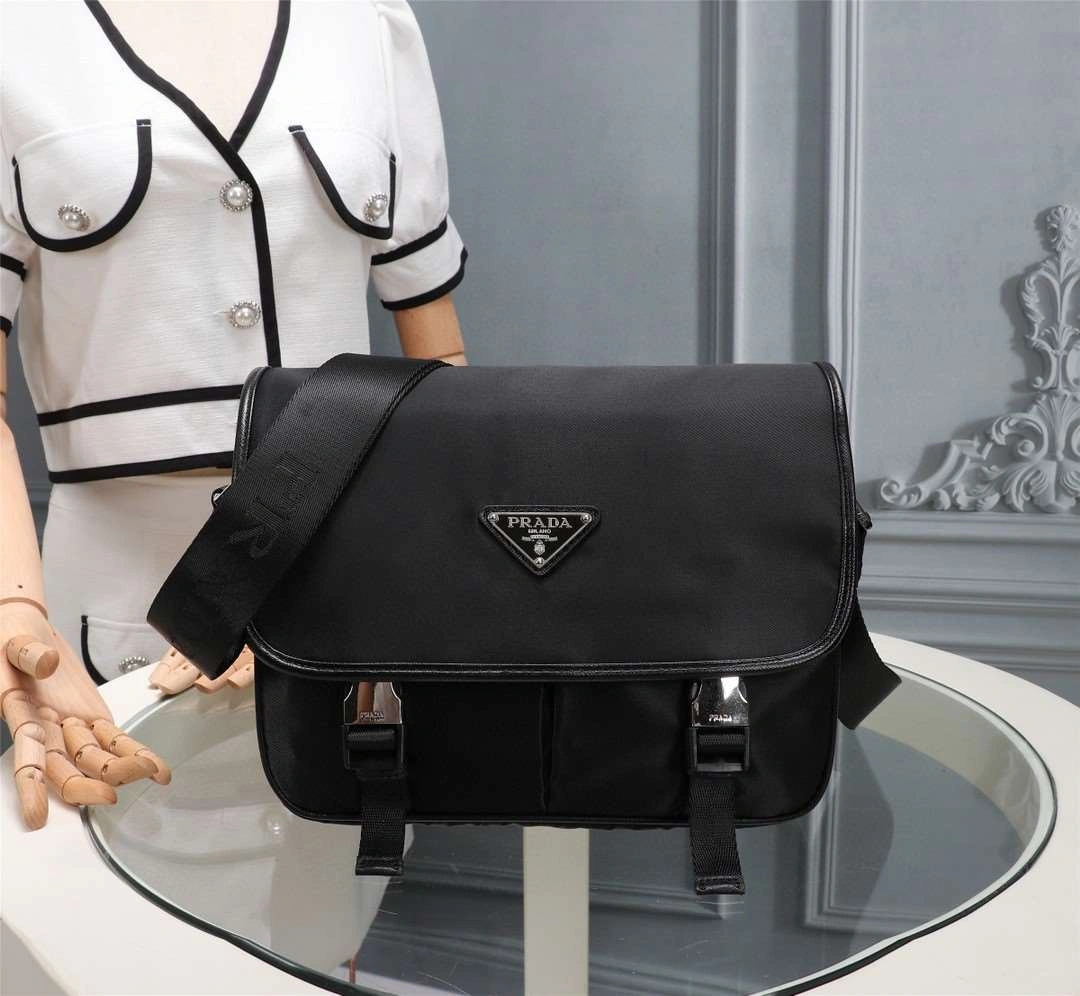 &*MOMO--- 2VD769 cowhide item : A-B118H2522A
