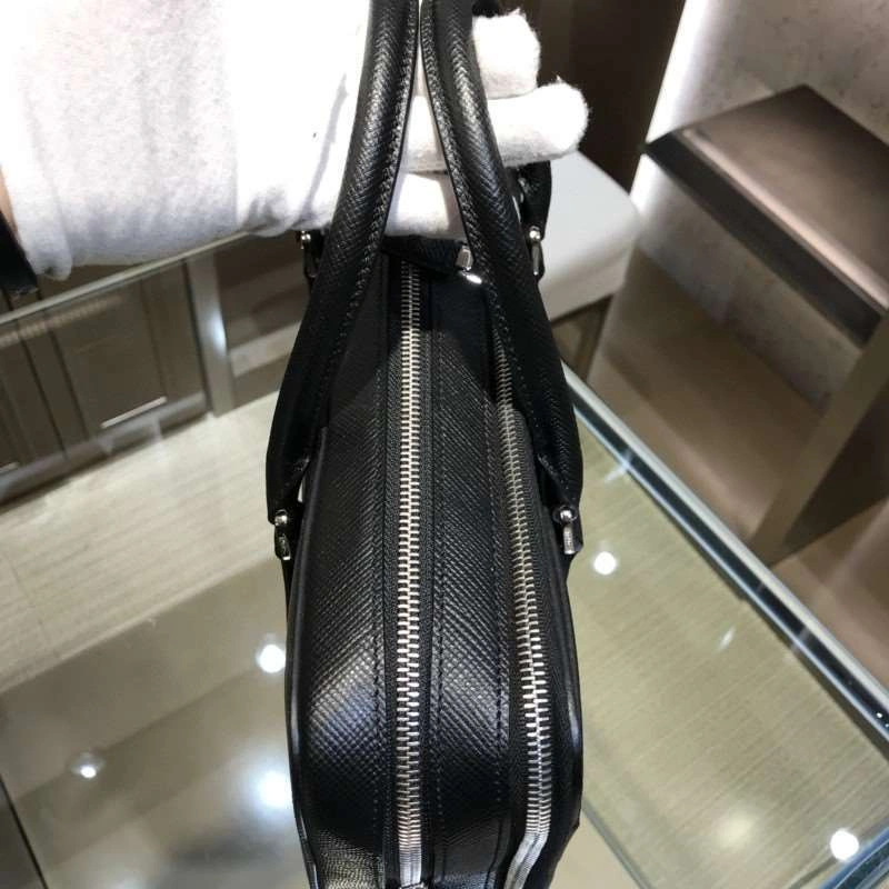 *MOMO--- 2VE369 sheephide item : A-B118H3008A
