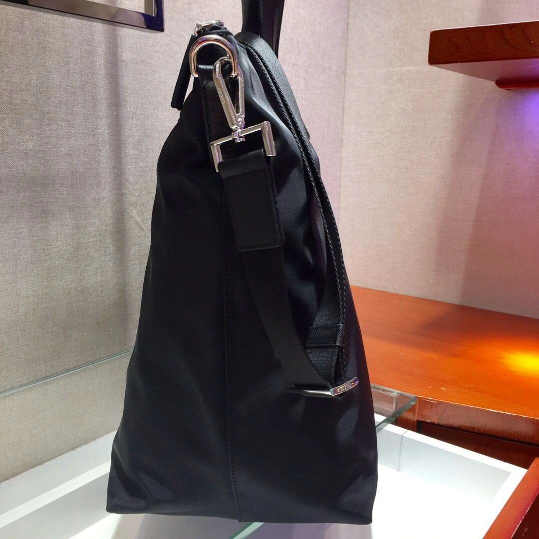 *MOMO--- 2VG024 item : A-B202H2453A