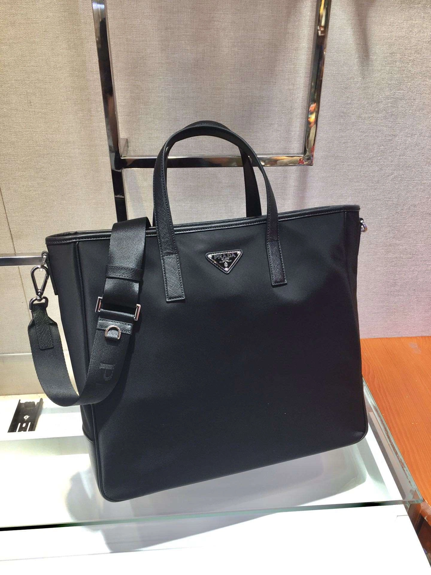 *MOMO--- 2VG064 cowhide item : A-B164H2454A