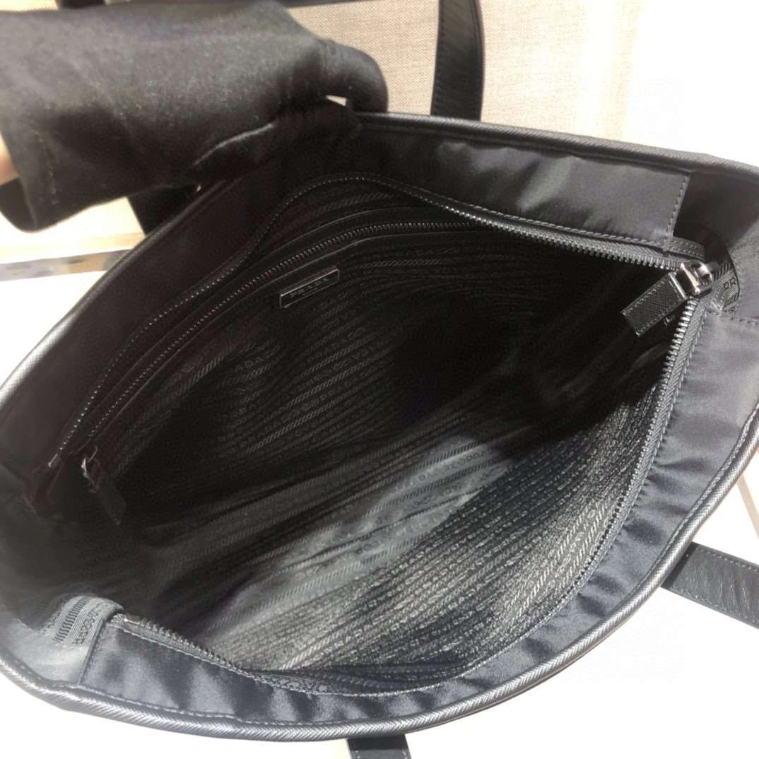 *MOMO--- 2VG064 cowhide item : A-B164H2454A