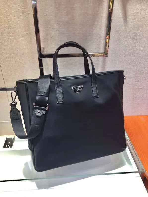 *MOMO--- 2VG064 cowhide item : A-B202H3005A