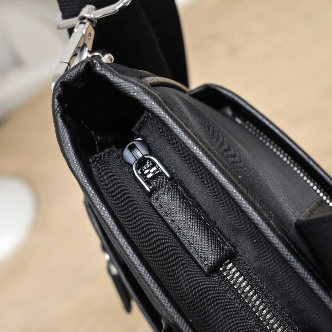 *MOMO--- 2VG860 cowhide item : A-B331H2842A