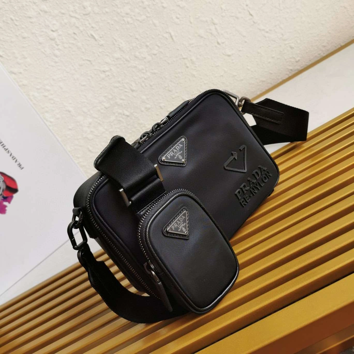 *MOMO--- 2VH070 item : A-B271H2610A