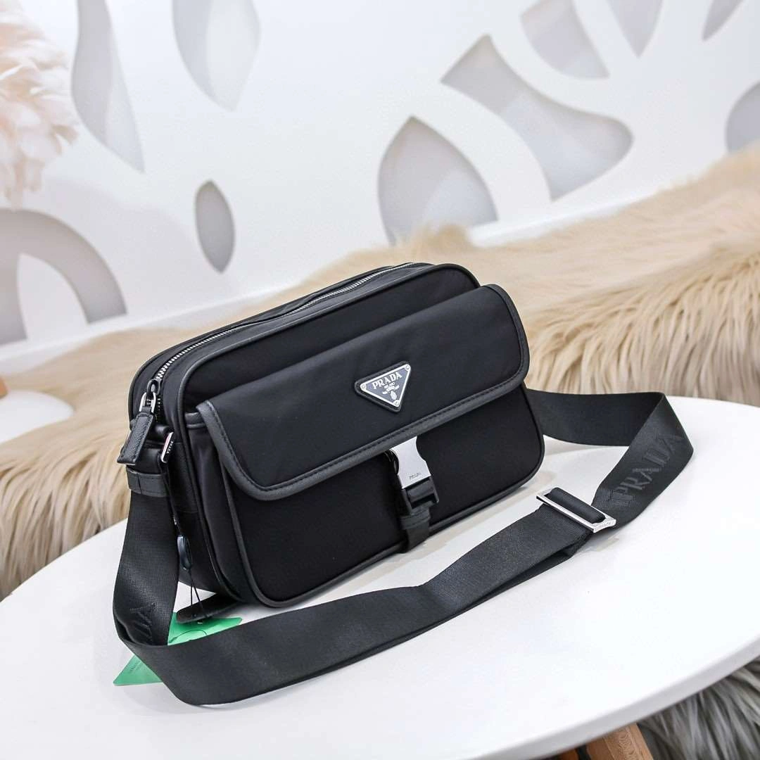 *MOMO--- 2VH074 item : A-B331H3045A