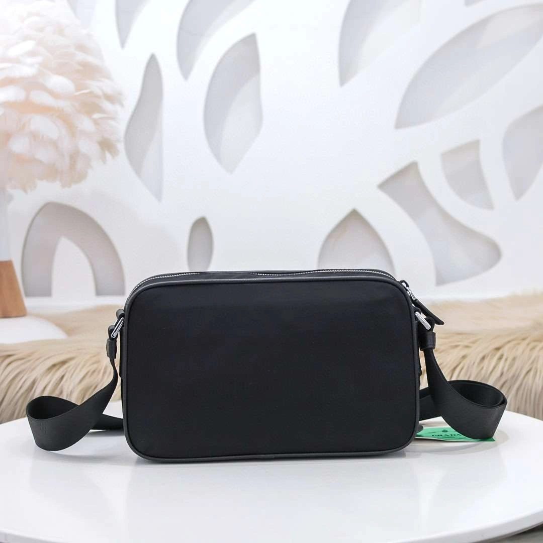 *MOMO--- 2VH074 item : A-B331H3045A
