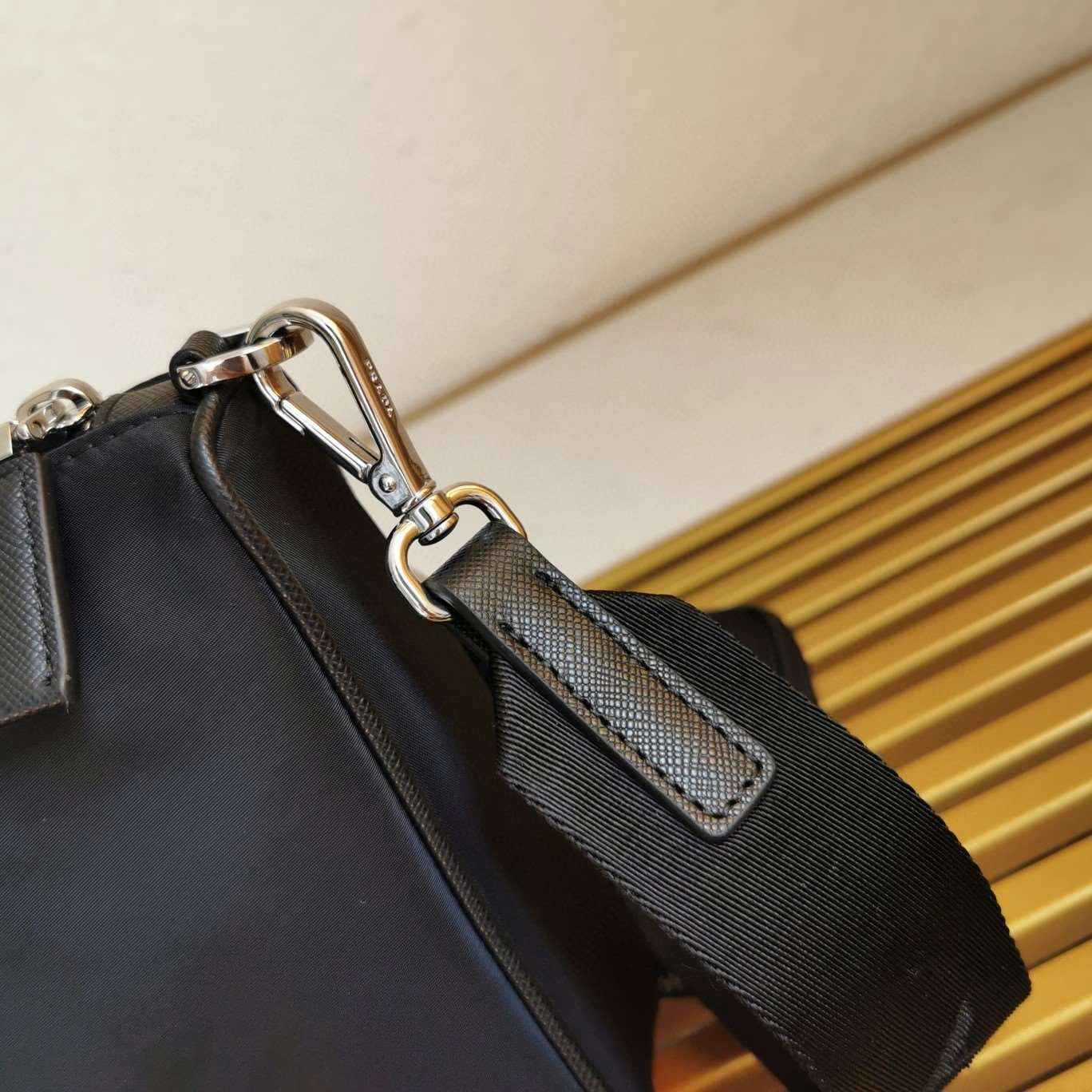 *MOMO--- 2VH113 item : A-B271H2482A