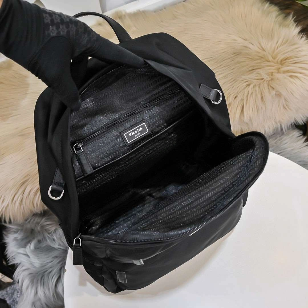 &MOMO--- 2VZ025 Calfskin item : A-B202H2528A