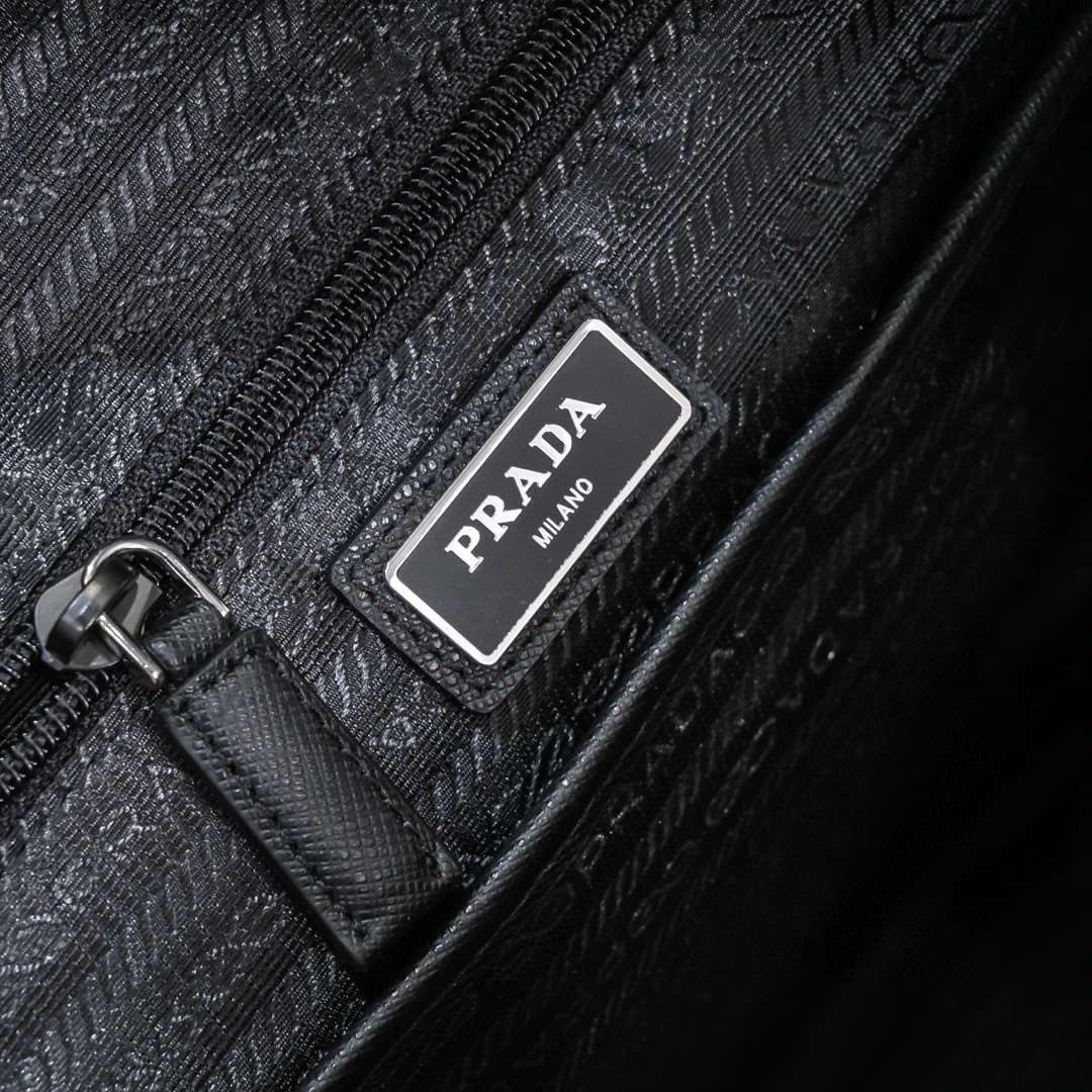 &MOMO--- 2VZ025 Calfskin item : A-B202H2528A