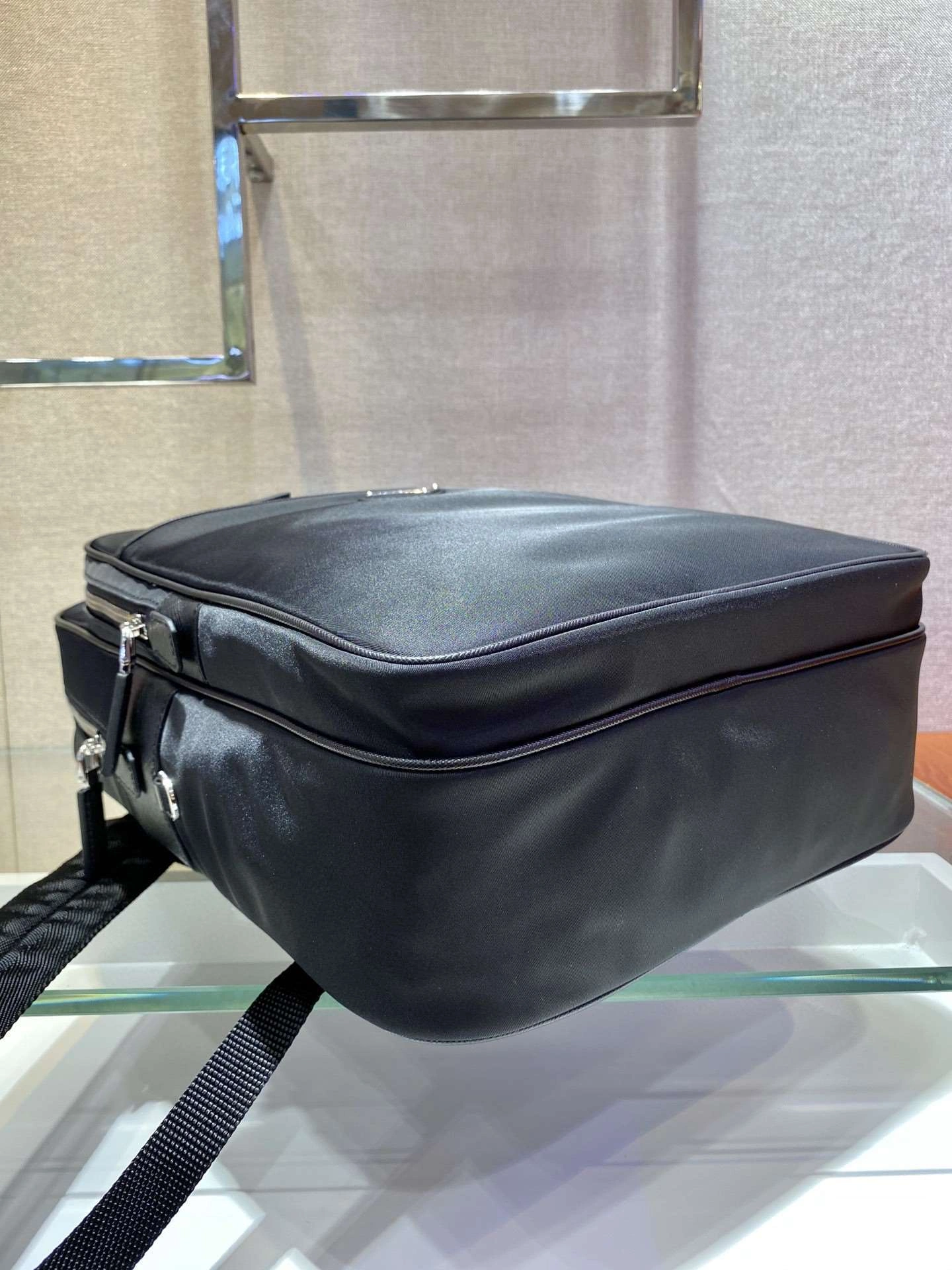 *MOMO--- 2VZ064 item : A-B00H2821A