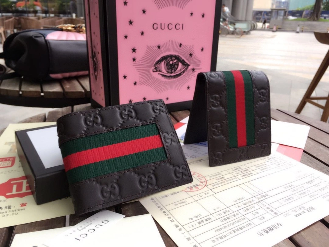MOMO--- 408826 cowhide item : A-B253H0606WA