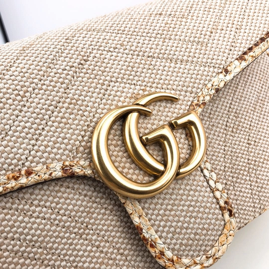 &MOMO--- 443497 item : A-B00H1637A
