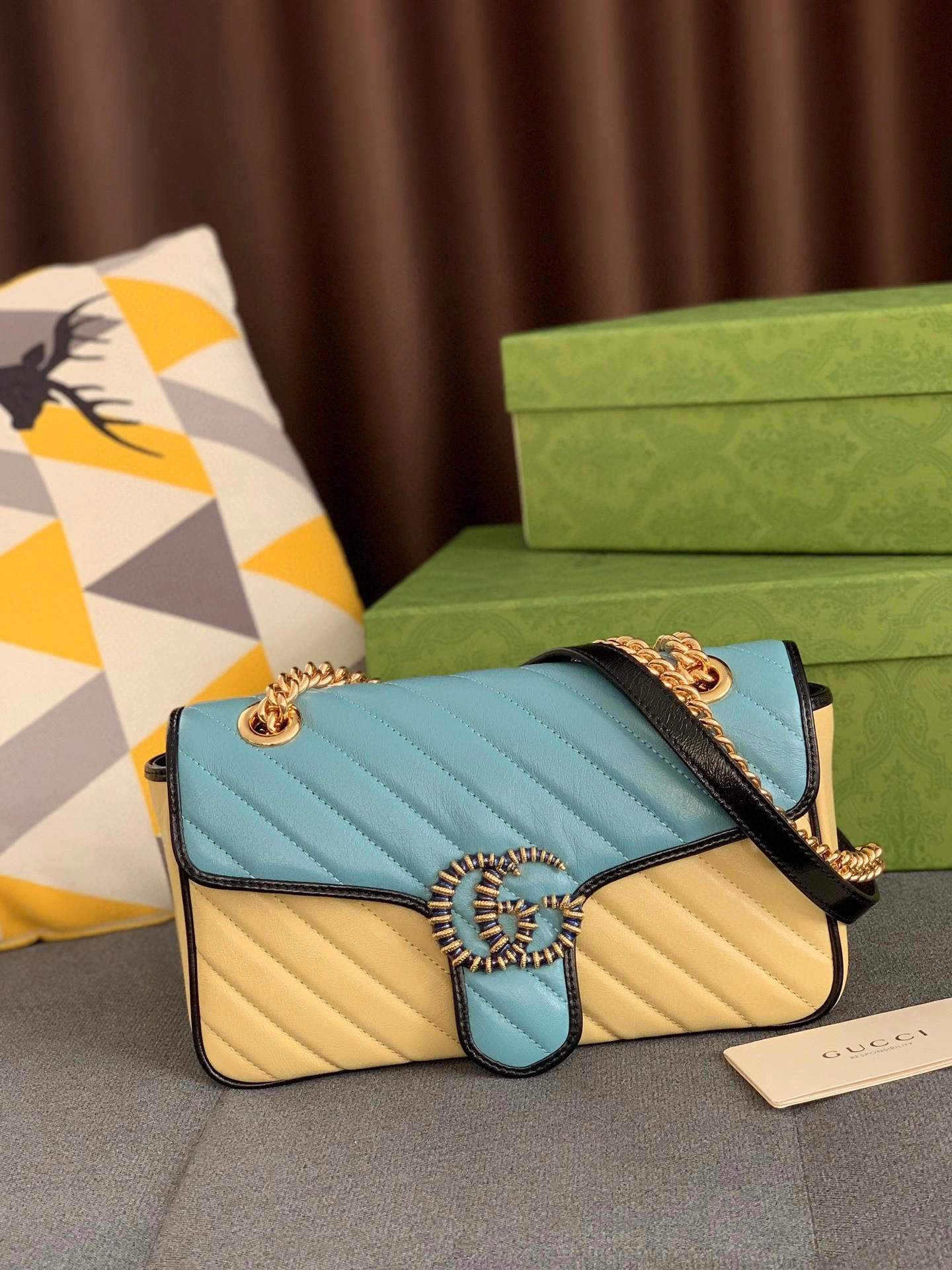 MOMO--- 443497 item : A-B063H0557WA