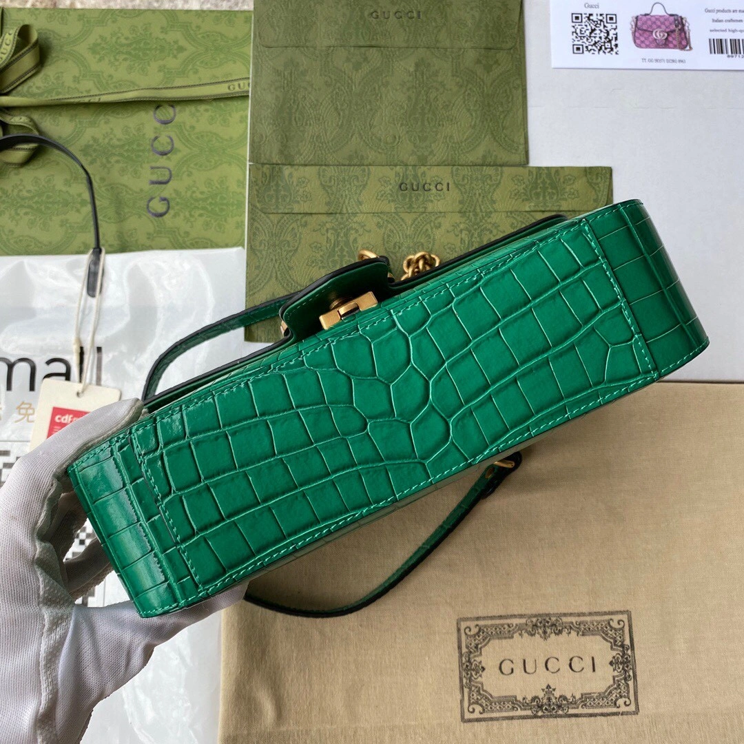 MOMO--- 443497 item : A-B181H0431A