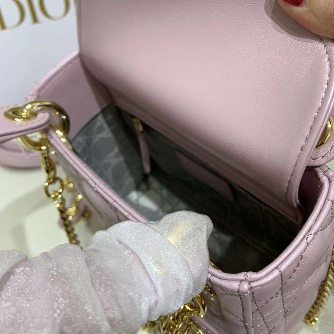 *MOMO--- 44531 sheephide item : A-B00H0456