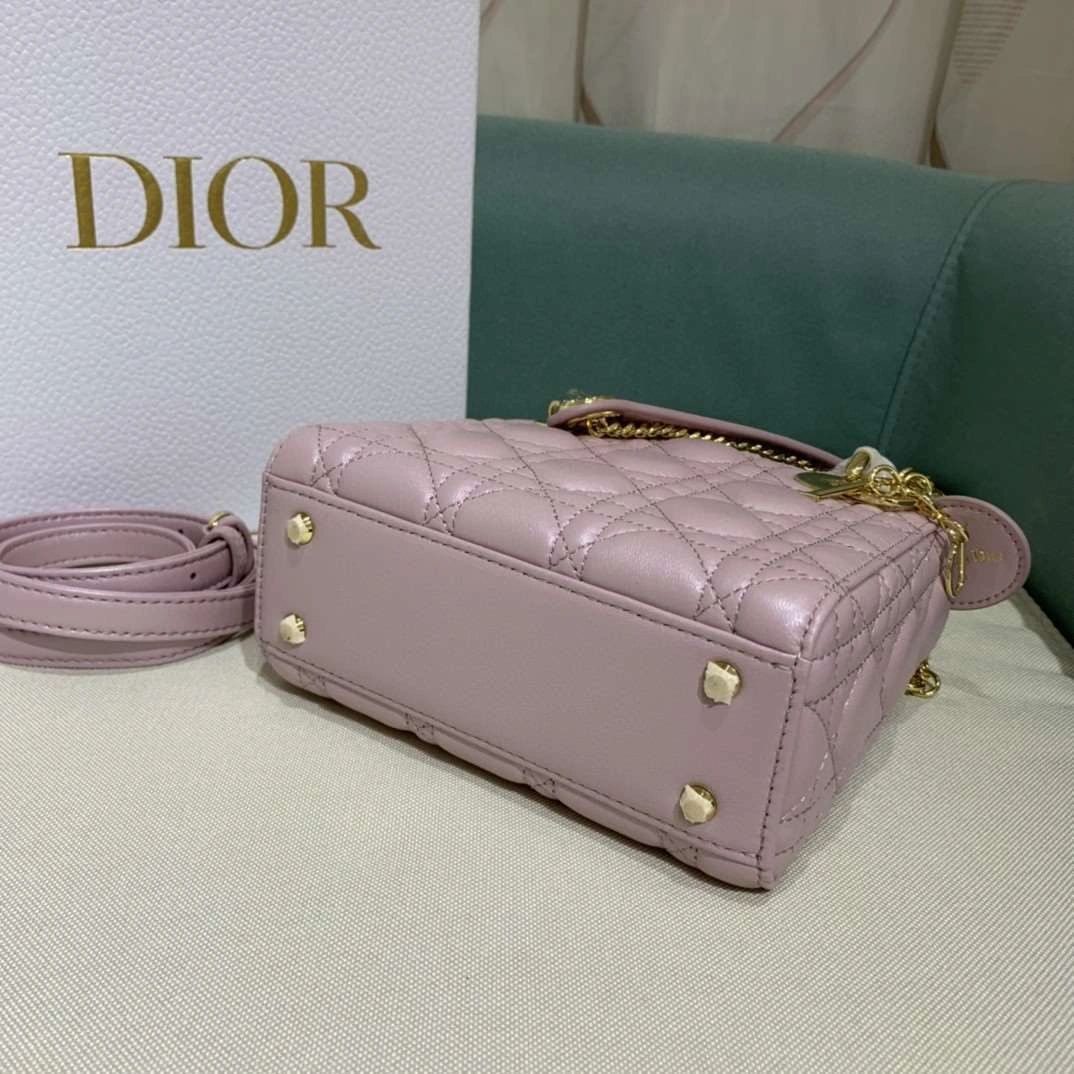 *MOMO--- 44531 sheephide item : A-B00H0456