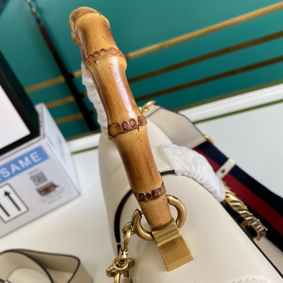 MOMO--- 448075 cowhide item : A-B00H1739A