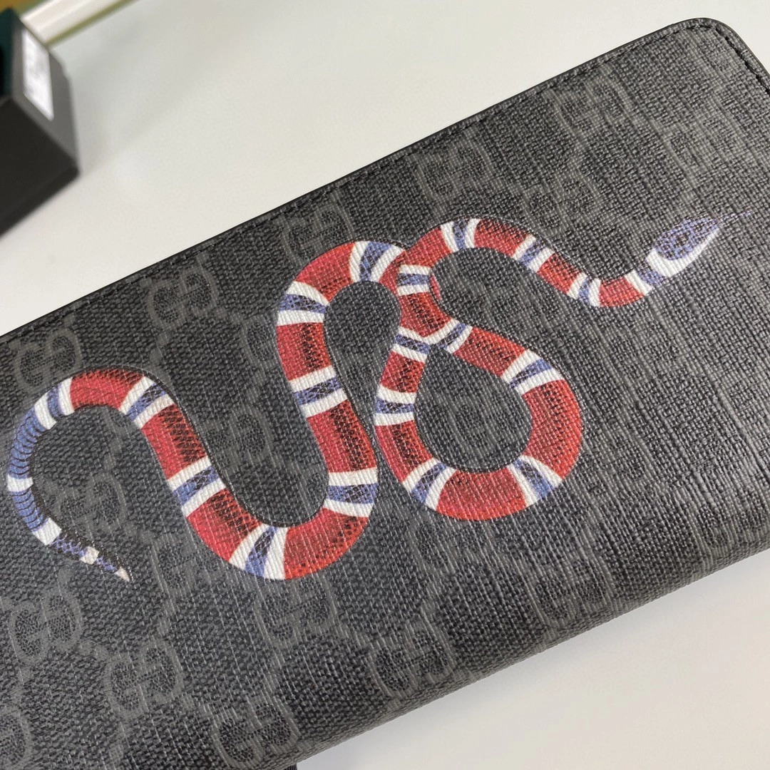 MOMO--- 451273 cowhide item : A-B00H0644A