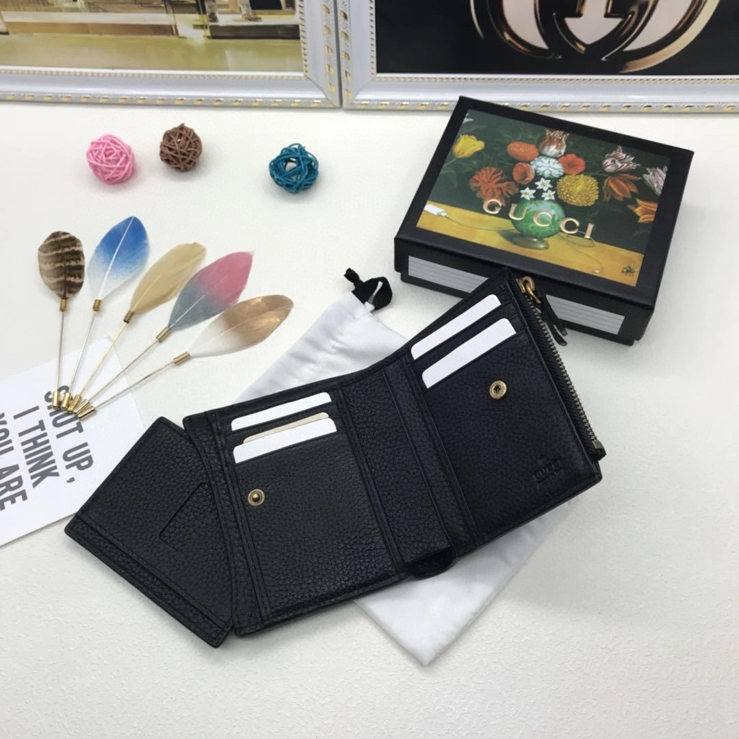 MOMO--- 498094 cowhide item : A-B063H1926A