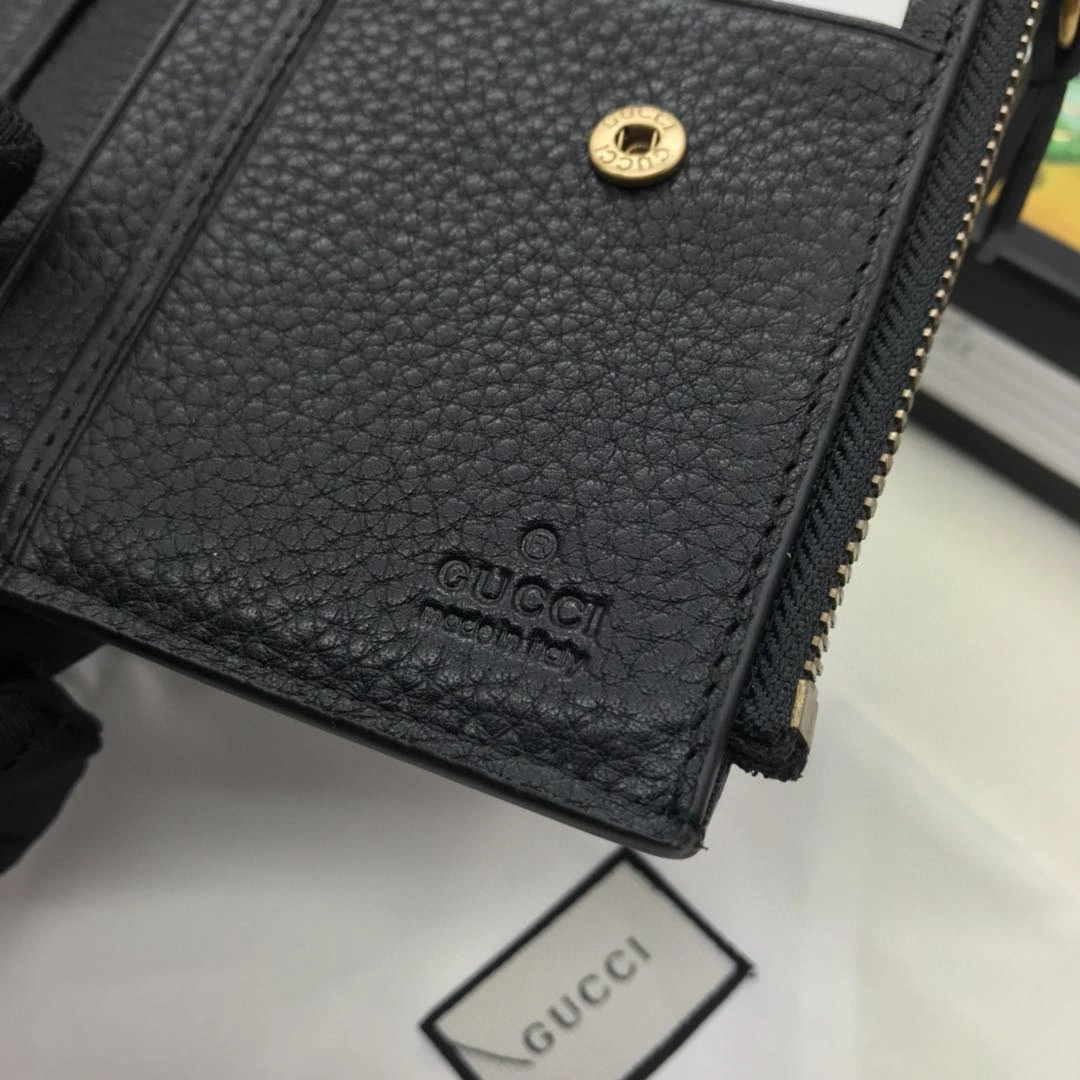 MOMO--- 498094 cowhide item : A-B063H1926A