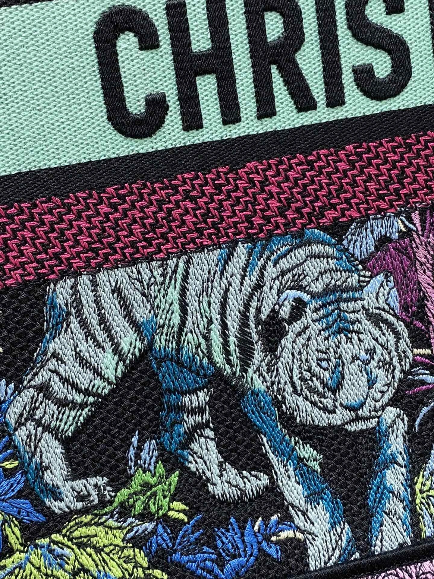 MOMO--- 4ior M1296ZEUP-M928 high quality version embroidery item : D-B000J1498H