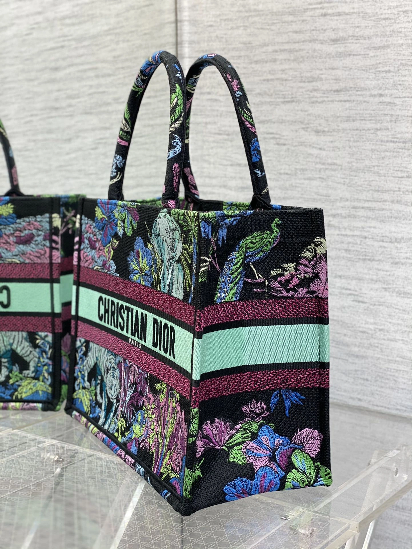 MOMO--- 4ior M1296ZEUP-M928 high quality version embroidery item : D-B000J1498H