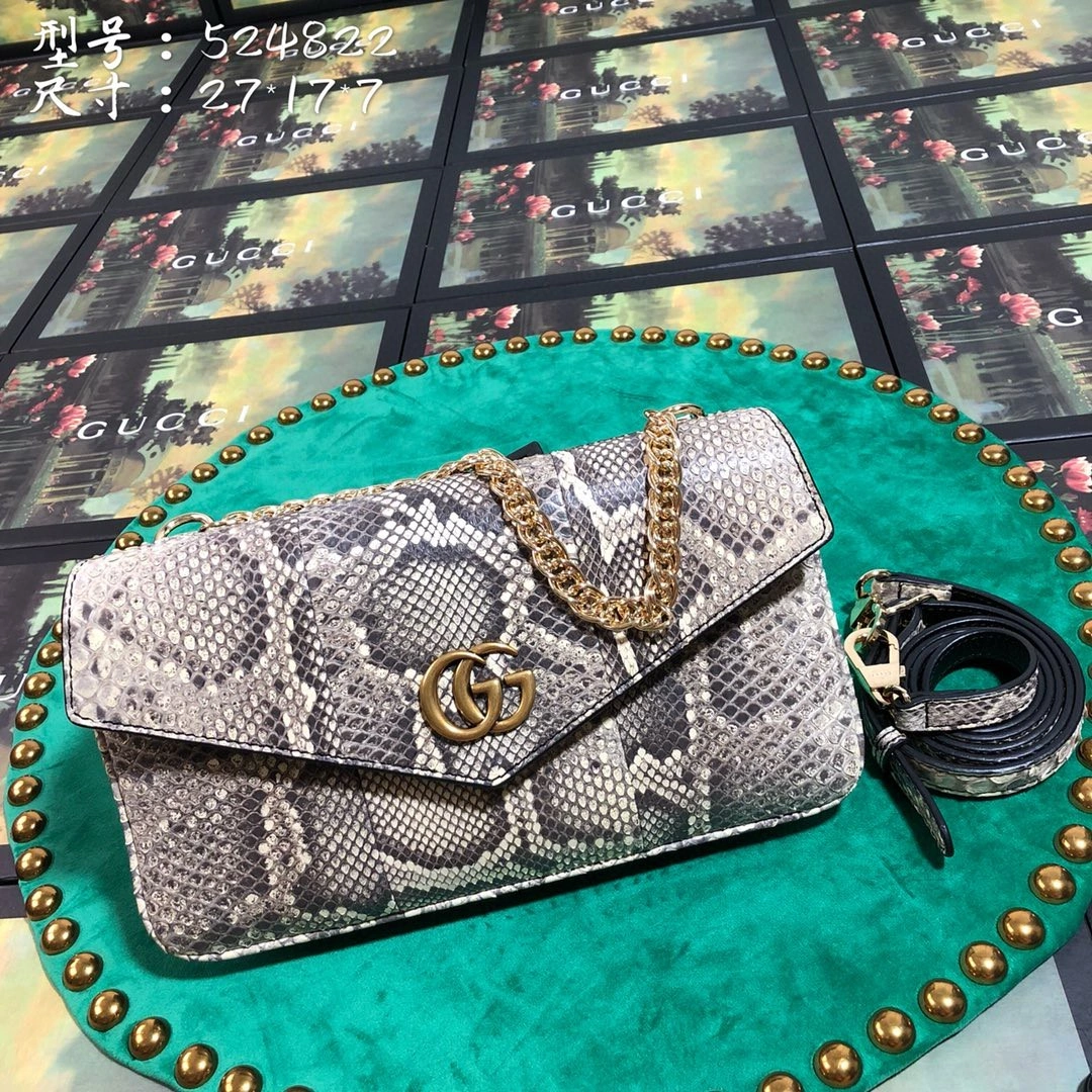 MOMO--- 524822 item : A-B040H1842A