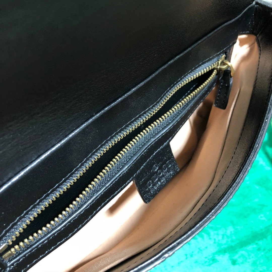 MOMO--- 524822 item : A-B040H1842A